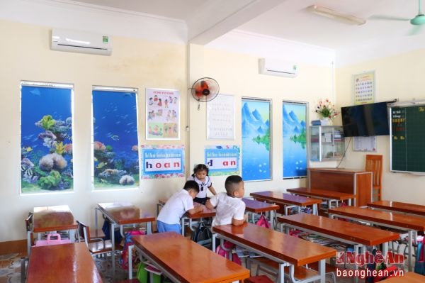 Một lớp học VIP ở Trường Tiểu học thị trấn Cầu Giát.