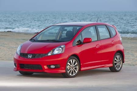 Chiếc ô tô cũ Honda Fit chính là một sản phẩm được người phát triển Super Cub triển khai