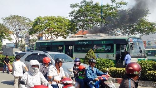 Hiện trường vụ cháy xe buýt