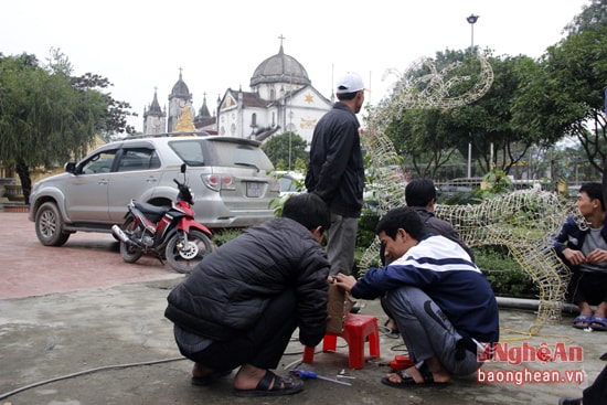 Giáo dân Giáo hạt xã Đoàn chuẩn bị 