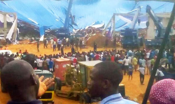Hiện trường vụ sập nhà thờ ở Nigeria ngày 10/12. 