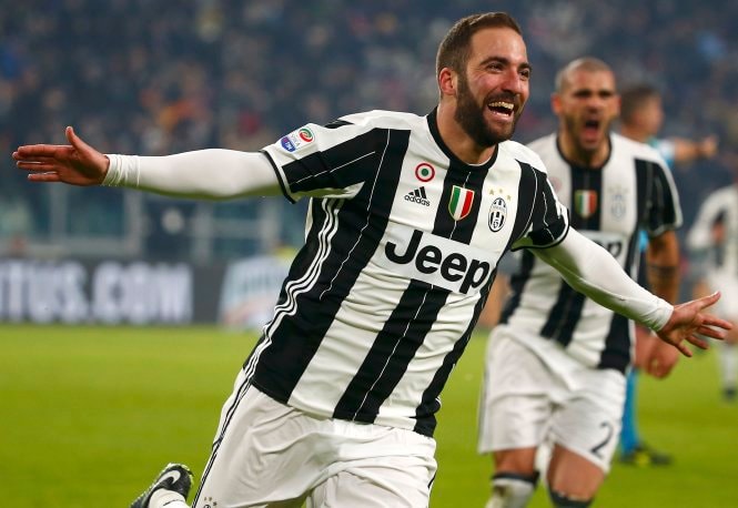 ​Higuain lập công, Juventus quật ngã Roma