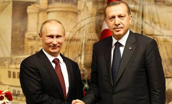 Tổng thống Nga Vladimir Putin và Tổng thống Thổ Nhĩ Kỳ Recep Tayyip Erdogan (phải) đang cùng có những lợi ích chiến lược tại Syria. Nguồn: Ria Novosti