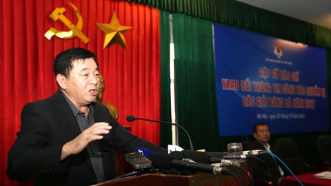 4 trọng tài Việt Nam bị đánh tụt hạng vì sai sót chuyên môn