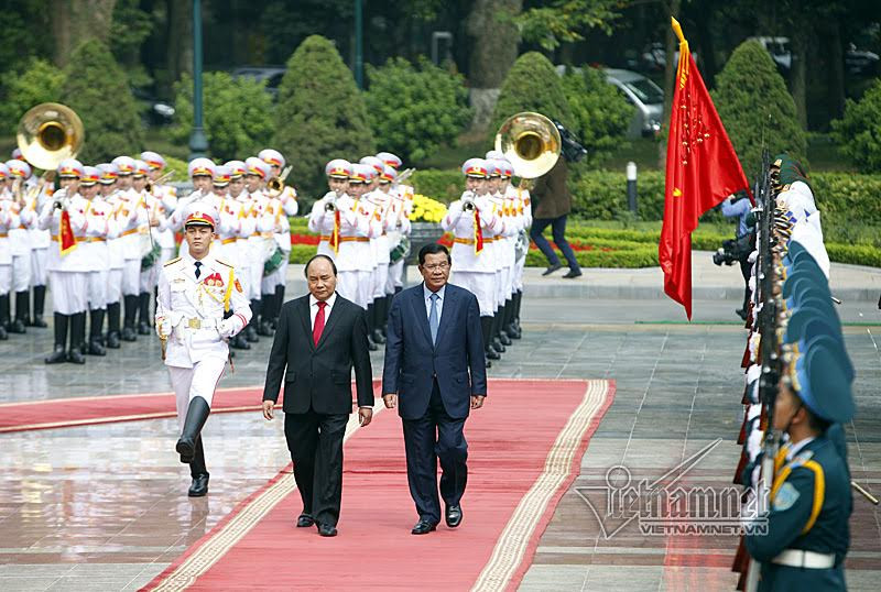 Hình ảnh lễ đón Thủ tướng Campuchia Hun Sen