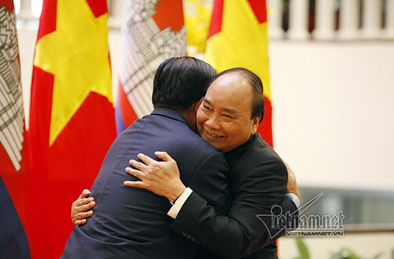 Hình ảnh lễ đón Thủ tướng Campuchia Hun Sen
