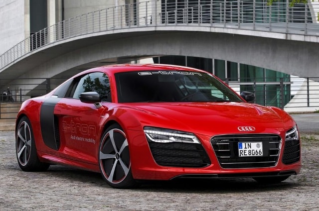 Audi R8 e-tron thất bại do quá tự tin .