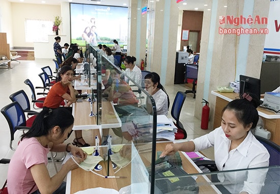 Giao dịch tại ngân hàng Vietinbank chi nhánh Nghệ An.