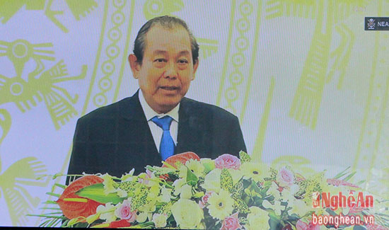 Phát biểu tại hội nghị, Phó thủ tướng Thường trực Chính phủ Trương Hòa Bình đánh giá cao, biểu dương những kết quả đã đạt trong công tác thi đua khen thưởng