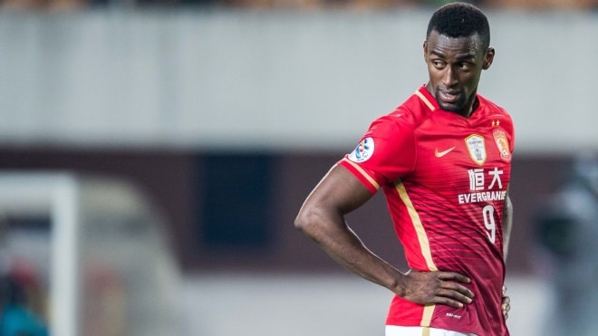 Jackson Martinez (Hằng Đại Quảng Châu).  Được mua với giá 46 triệu đôla hồi tháng 2/2016, từ Atletico Madrid.