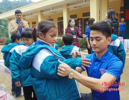 Đây là một trong những hoạt động nằm trong chuỗi phong trào tình nguyện đông 2016 - xuân 2017 của Tỉnh đoàn Nghệ An. 