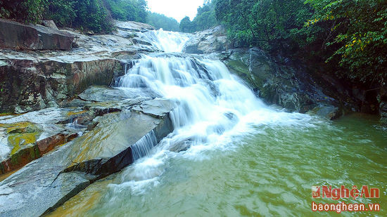 Mênh mang thác Cối - Trọng Sách