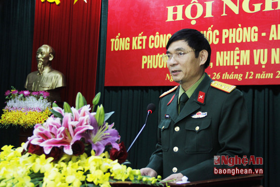 Đồng chí Trần Văn Hùng báo cáo tổng kết