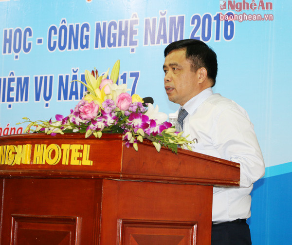 Đồng chí Huỳnh Thanh Điền, Phó Chủ tịch UBND tỉnh phát biểu chỉ đạo tại hội nghị.
