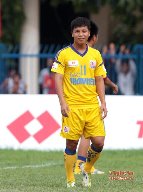 Trương Văn Thành trong màu áo U.21 SLNA vô địch năm 2012.