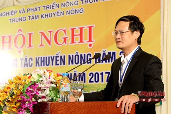 Ông Nguyễn Quý Linh - Giám đốc Trung tâm Khuyến nông tỉnh đánh giá hoạt động của ngành trong năm 2016.