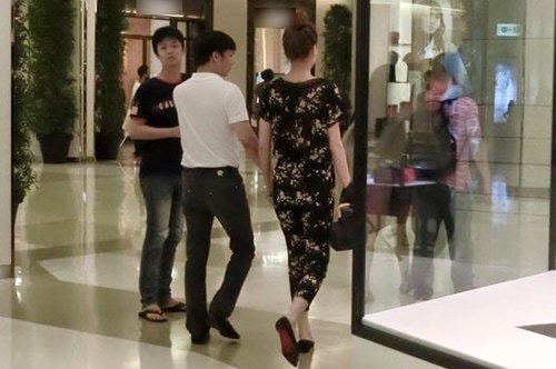 Bức ảnh gây ồn ào về chuyện tình của Hà Hồ và đại gia kim cương