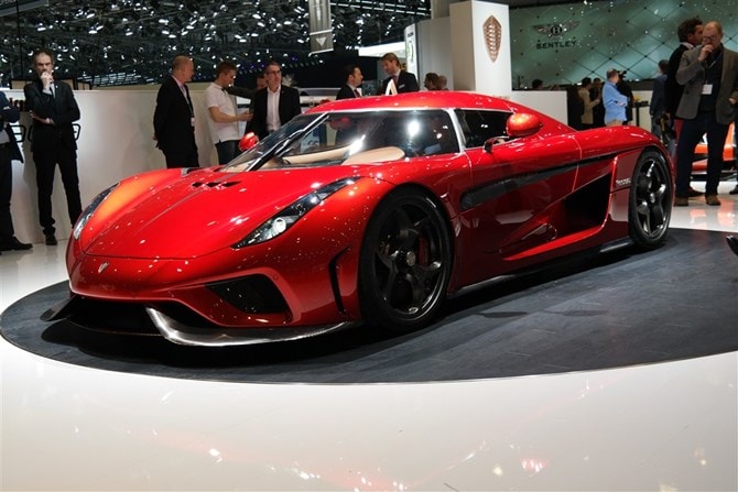 Koenigsegg hiện cũng là đối thủ chính của Bugatti trong cuộc đua giành ngôi vị siêu xe nhanh nhất