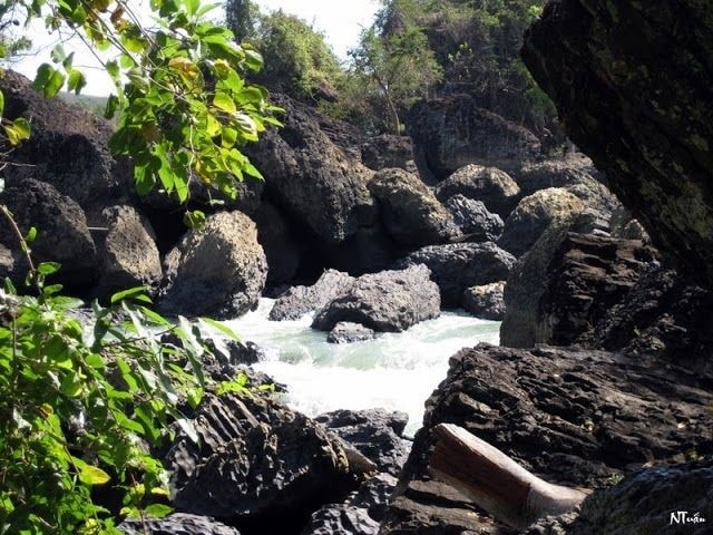 Kham pha 7 ngon thac Tay Nguyen dip Tet Tay hinh anh 12
