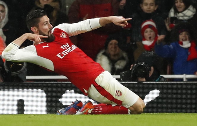 ​Giroud lập siêu phẩm, Arsenal hạ Crystal Palace vào tốp 3