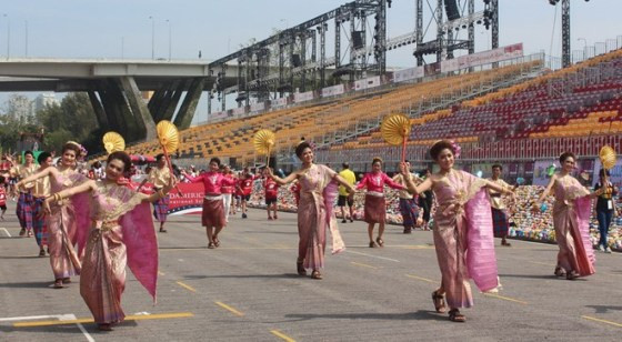 Không khí lễ hội Chingay trong dịp tiết nguyên đán ở Singapore.