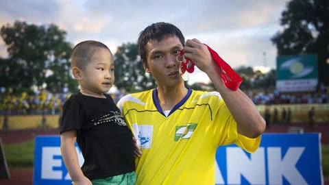 Hồng Việt ngày còn thi đấu trong màu áo SLNA