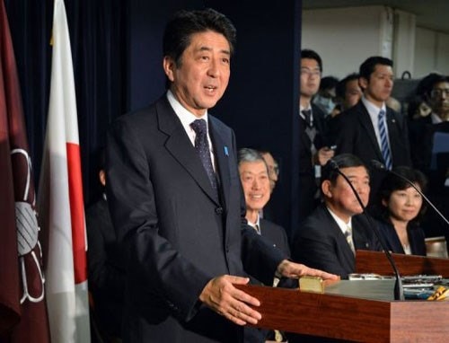 Ông  Shinzo Abe  tuyên thệ nhậm chức Thủ tướng Nhật Bản chiều  26/12/2014