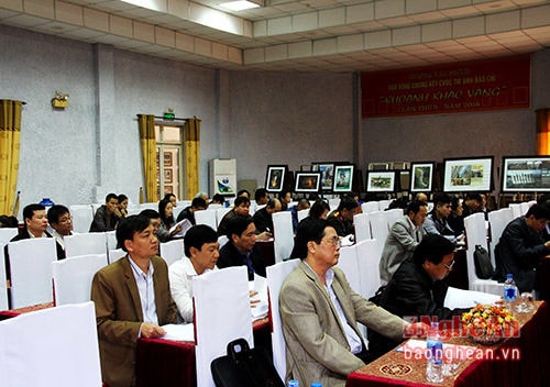 Các đại biểu tham dự hội nghị.