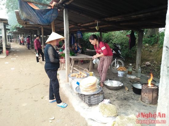 Bánh đa sắn ở đây không chỉ được tiêu thụ trên địa bàn Anh Sơn mà còn ở khắp nơi trong tỉnh như: Con Cuông, Đô Lương, Nam Đàn. Tuy không được như dân gian nói “một vốn bốn lời” nhưng nghề bánh đa sắn đã trở thành nguồn thu nhập chính cho nhiều hộ dân ở đây. 