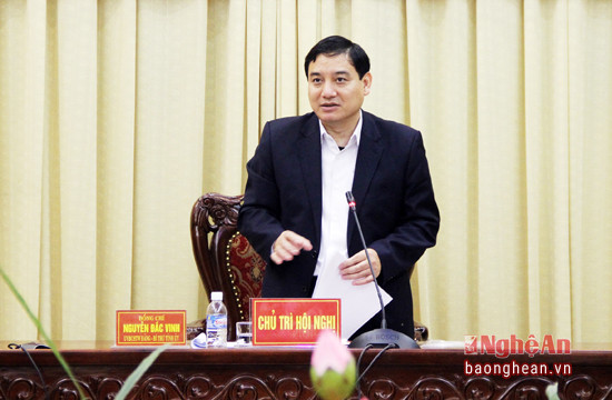 Đồng chí Nguyễn Đắc Vinh phát biểu kết luận hội nghị.