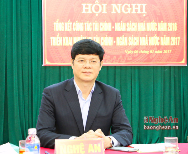 Đồng chí Lê Xuân Đại, Phó Chủ tịch Thường trực UBND tỉnh chủ trì tại điểm cầu Nghệ An.