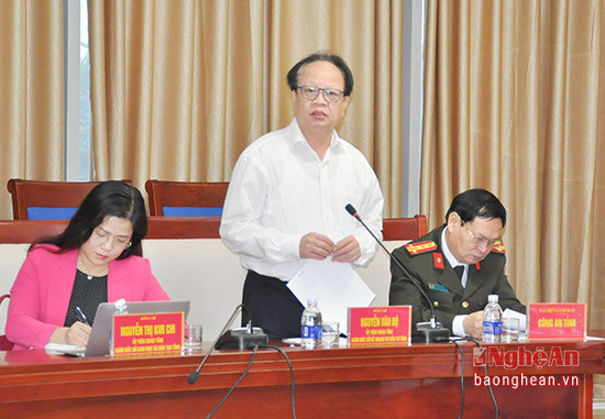 Đồng chí Nguyễn Văn Độ - Giám đốc sở KH&ĐT báo cáo