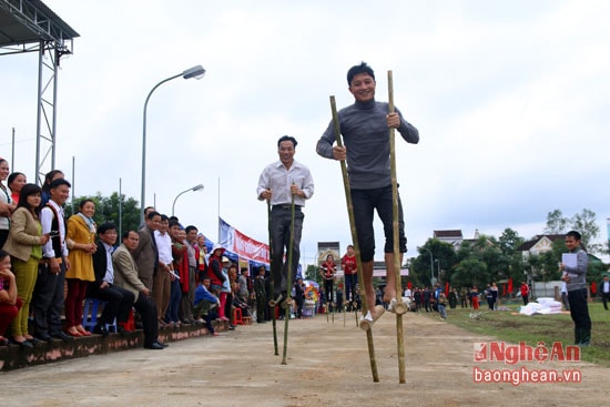 Trò chơi này còn được tổ chức trong các cuộc thi ở vùng cao.