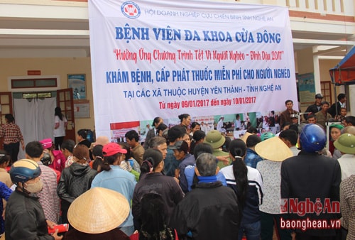 Trong 4 năm qua, bệnh viện Đa Khoa Cửa Đông đã  khám bệnh, cấp thuốc miễn phí cho trrên 6.000 người dân nghèo trên địa bàn Nghệ An.