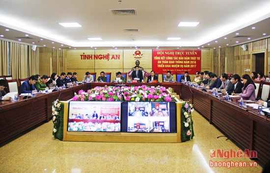 Toàn cảnh hội nghị trực tuyến.