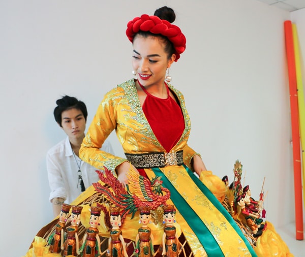 le-hang-thu-5-bo-quoc-phuc-du-thi-miss-universe-6