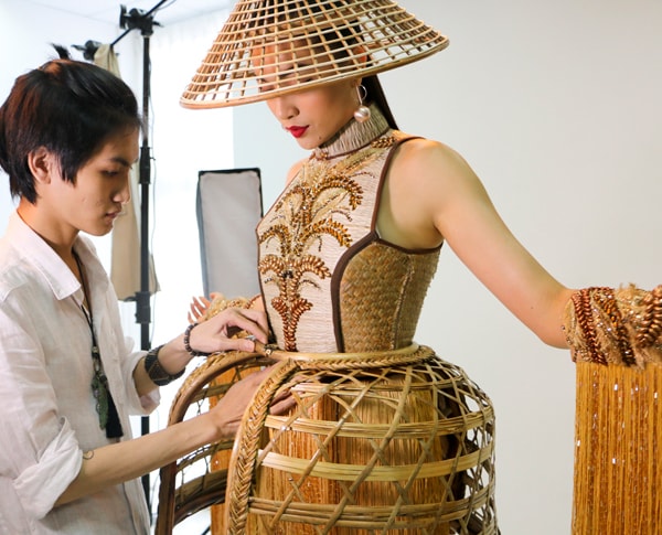 le-hang-thu-5-bo-quoc-phuc-du-thi-miss-universe-8