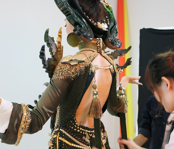 le-hang-thu-5-bo-quoc-phuc-du-thi-miss-universe-3