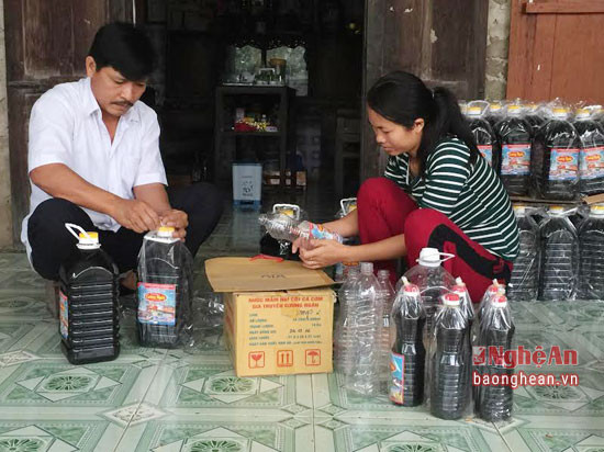  Khoảng 2.000 lít nước mắm đã sẵn sàng phục vụ thị trường tết Nguyên đán.