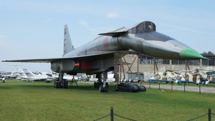 Bản mẫu Sukhoi T-4 duy nhất còn tồn tại. Ảnh: Flickr