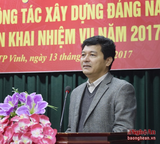 Bí thư Huyện ủy Tương Dương nêu kinh nghiệm trong công tác lãnh đạo, chỉ đạo thực hiện xây dựng nông thôn mới