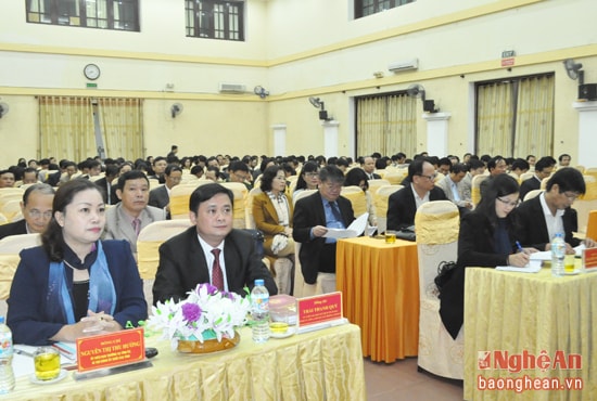 Các đại biểu tham gia hội nghị