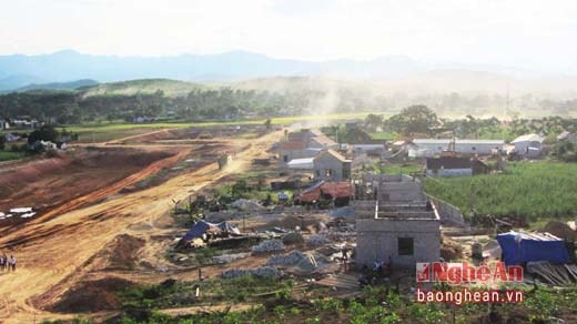Một góc công trình Hồ thủy lợi Bản Mồng ở xã Châu Bình.