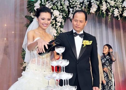 Đám cưới siêu mẫu Huỳnh Thanh Tuyền và đại gia truyền thông Nguyễn Quang Minh.