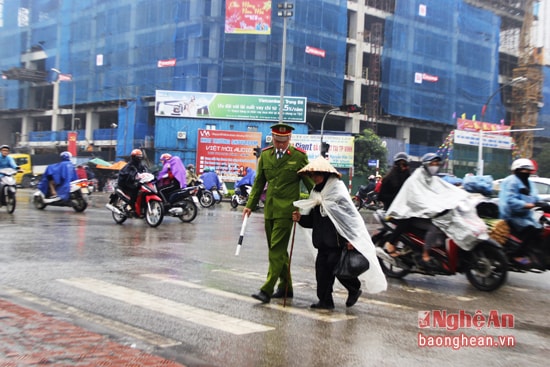 Không chỉ làm nhiệm