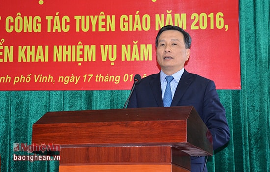 Phát biểu chỉ đạo tại Hội nghị, đồng chí Lê Quang Huy- Phó Bí thư Tỉnh ủy nhấn mạnh: Ngành Tuyên giáo cần bám sát cơ sở, nắm chắc tình hình, định hướng dư luận xã hội. Ảnh Thanh Lê.