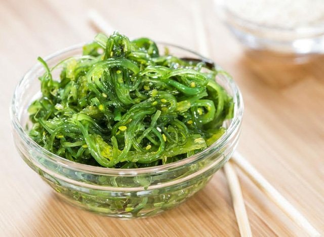 Lượng canxi: Một chén tảo biển chứa 134mg canxi.