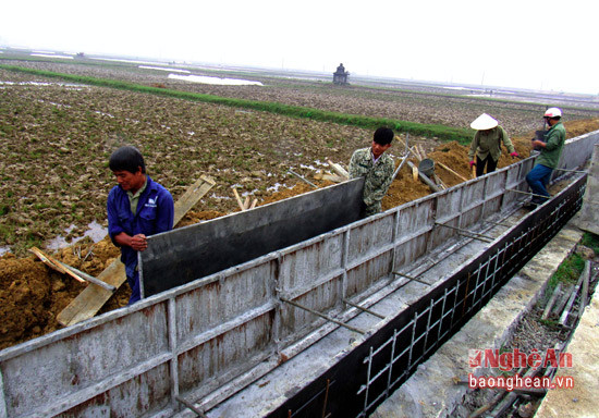 Các công trình nâng cấp, tu sửa kênh mương nội đồng trên địa bàn huyện Diễn Châu sẽ hoàn thành trước Tết Nguyên đán.