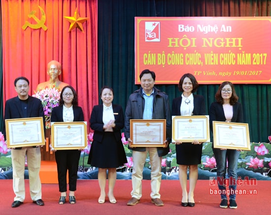 Báo Nghệ An