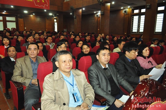 Các đại biểu tham gia hội nghị